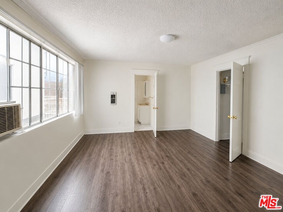 Property photo for 1238 W Adams Blvd, #8, Los Angeles, CA
