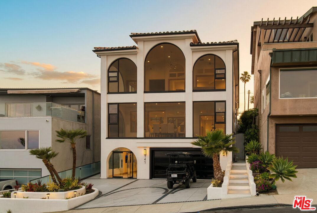 Property photo for 147 Napoleon St, Playa Del Rey, CA