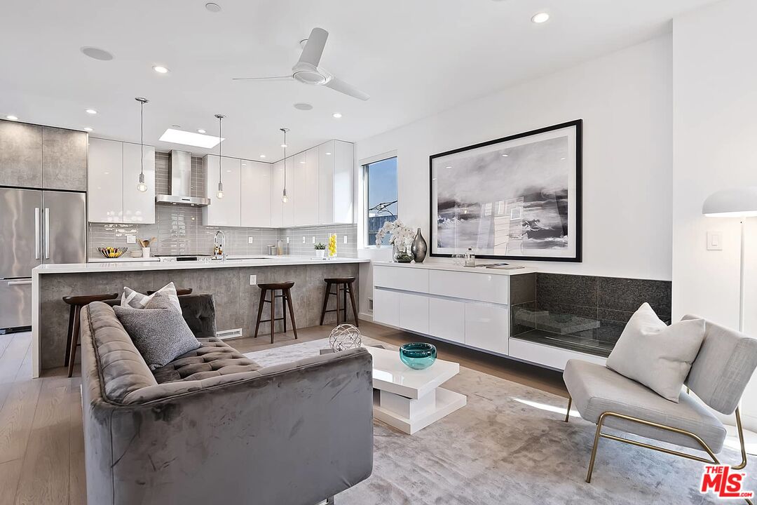 Property photo for 7190 Formosa Fusion Ct, Los Angeles, CA