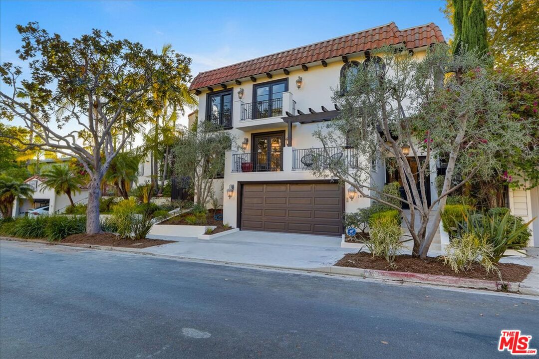 Property photo for 10353 Mississippi Ave, Los Angeles, CA