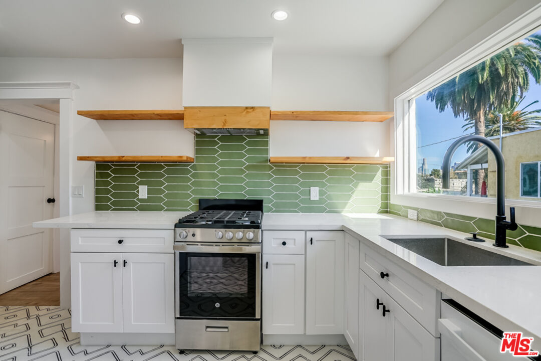 Property photo for 633 N Rampart Blvd, Los Angeles, CA