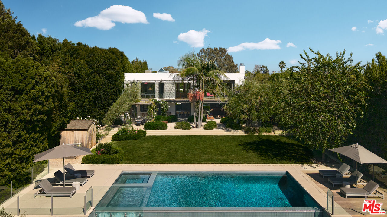 Property photo for 621 N Bonhill RD, Los Angeles, CA