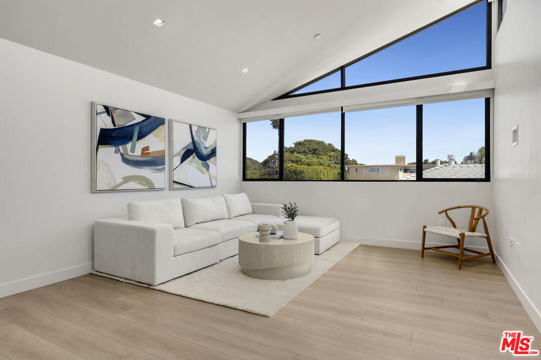 Property photo for 153 San Vicente Blvd, #4H, Santa Monica, CA