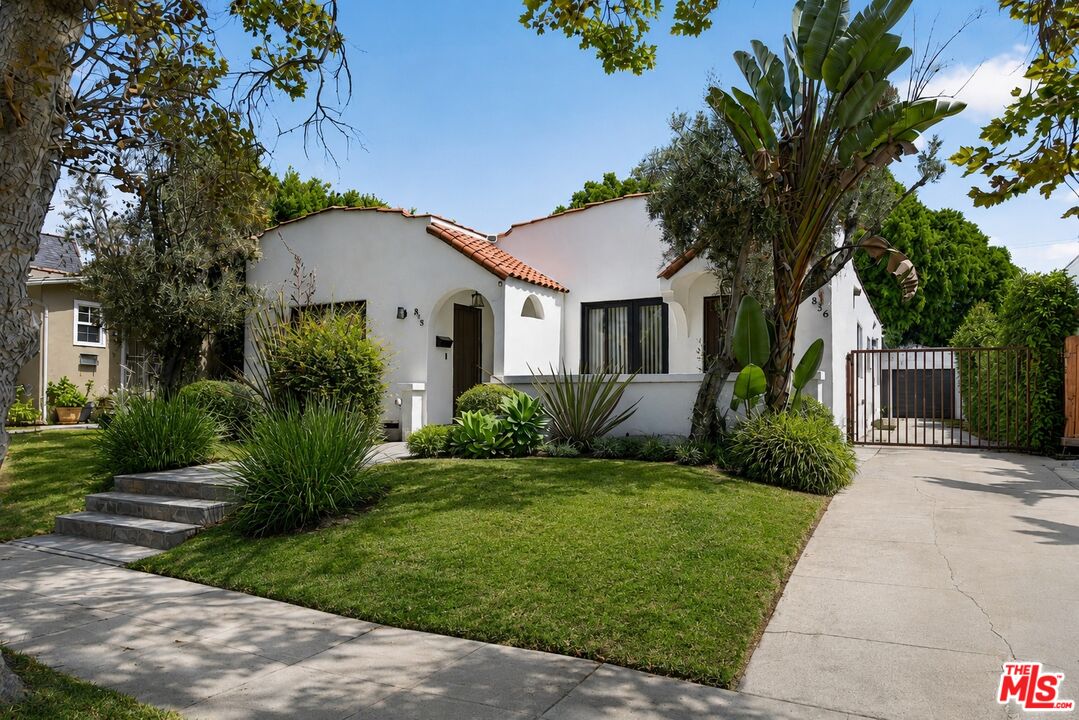 Property photo for 816 N Mansfield Ave, Los Angeles, CA