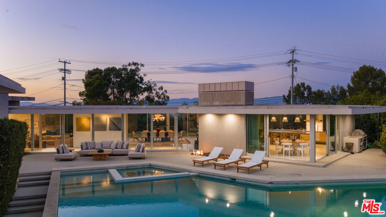 Property photo for 14700 Mulholland Dr, Los Angeles, CA