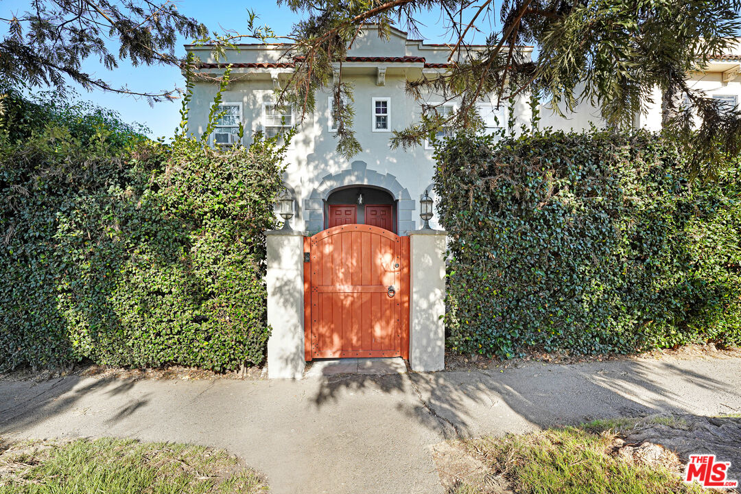 Property photo for 1359 S Cloverdale Ave, Los Angeles, CA