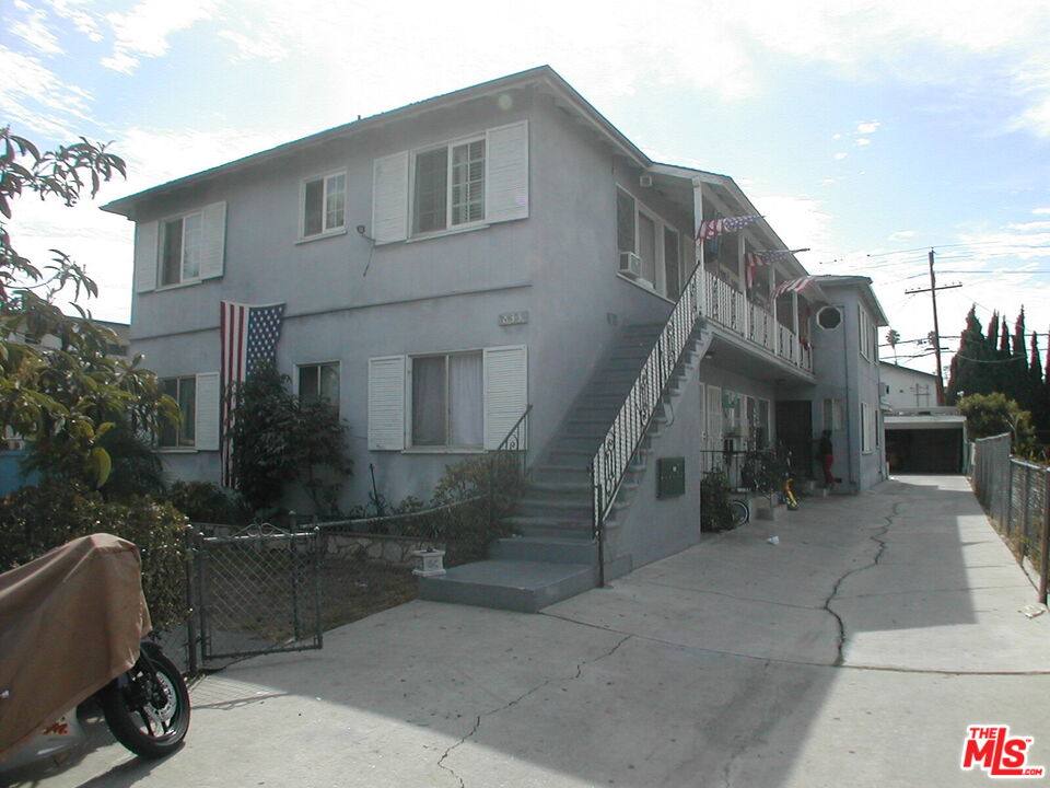 Property photo for 833 N Kingsley Dr, #2, Los Angeles, CA