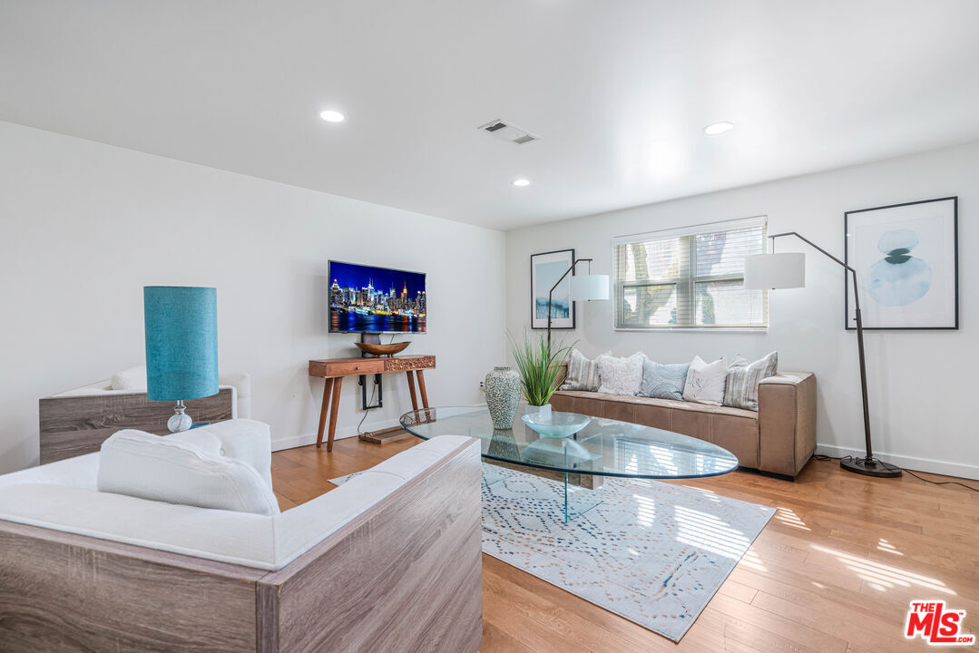 Property photo for 3718 S Barrington Ave, Los Angeles, CA