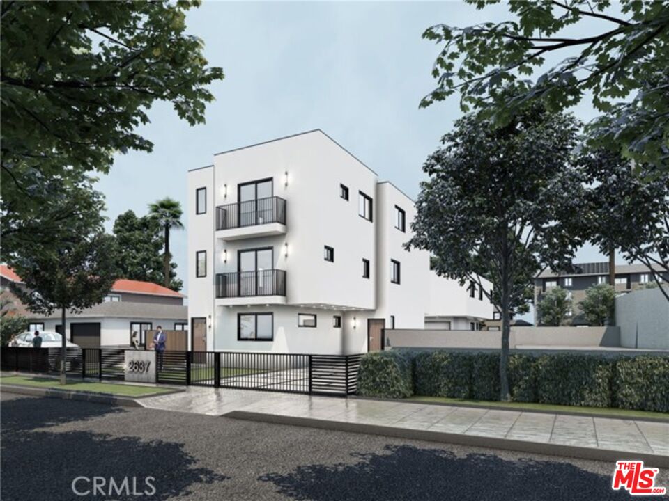 Property photo for 2637 S Longwood Ave, Los Angeles, CA