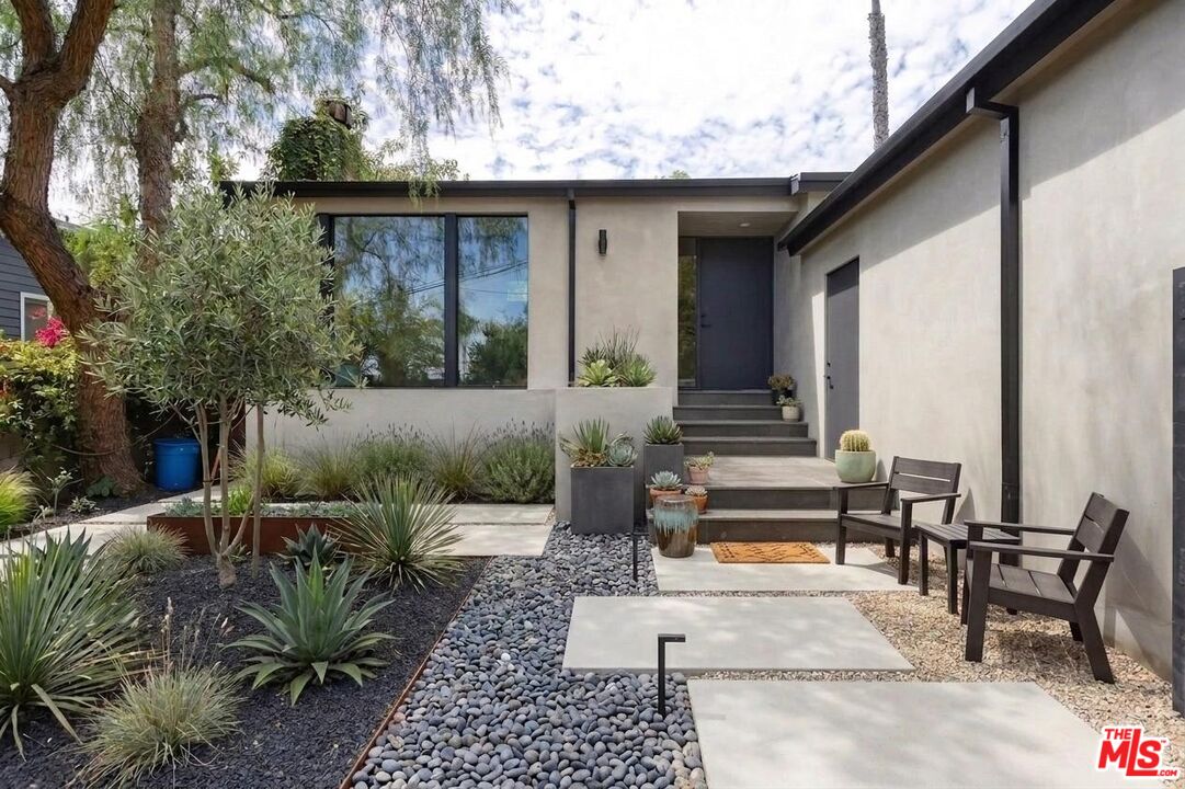 Property photo for 7102 Pacific View Dr, Los Angeles, CA
