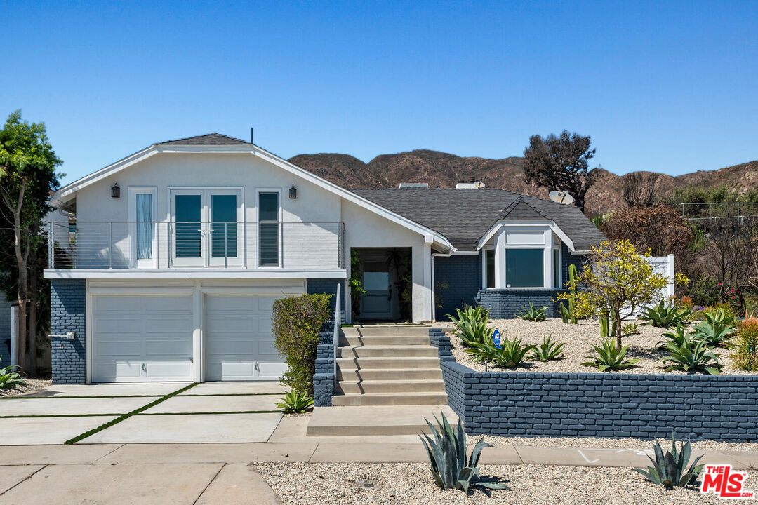 Property photo for 18133 Wakecrest Dr, Malibu, CA