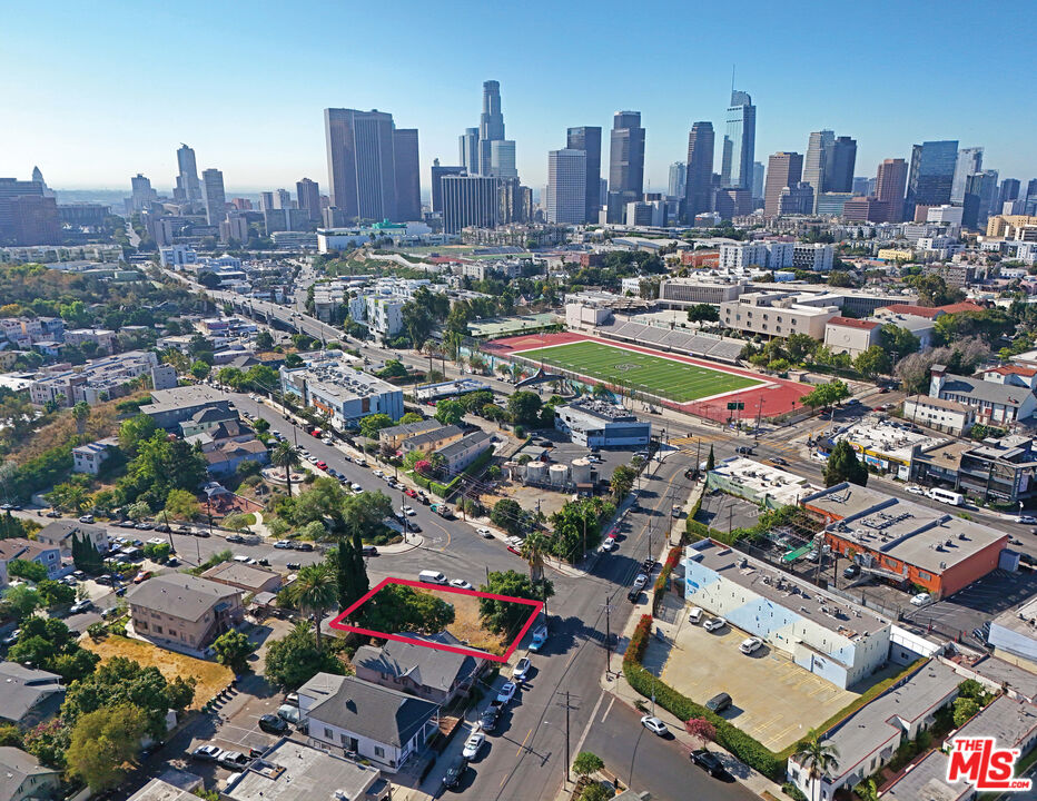 Property photo for 202 Belmont Ave, Los Angeles, CA