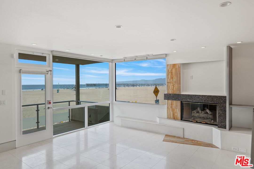 Property photo for 6 Eastwind St, #110, Marina Del Rey, CA