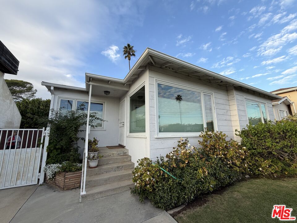 Property photo for 12207 Palms Blvd, Los Angeles, CA