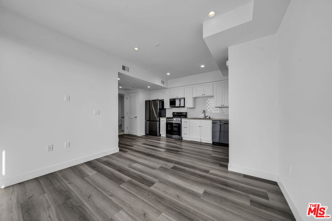 Property photo for 667 N Wilton Pl, #504, Los Angeles, CA