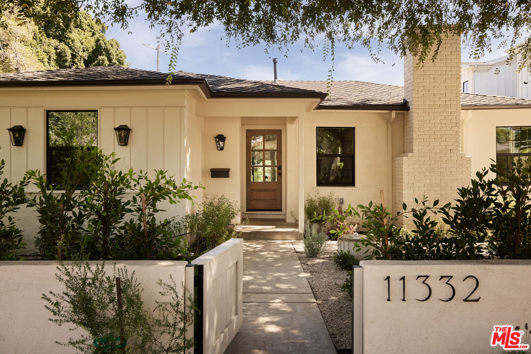 Property photo for 11332 Chenault St, Los Angeles, CA