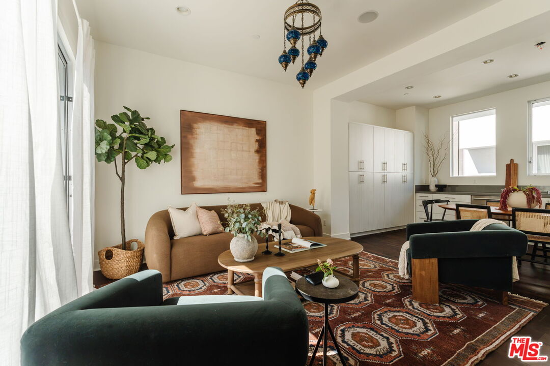 Property photo for 2202 Tom Mix Rd, Los Angeles, CA