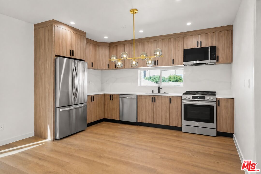 Property photo for 817 N Mccadden Pl, Los Angeles, CA
