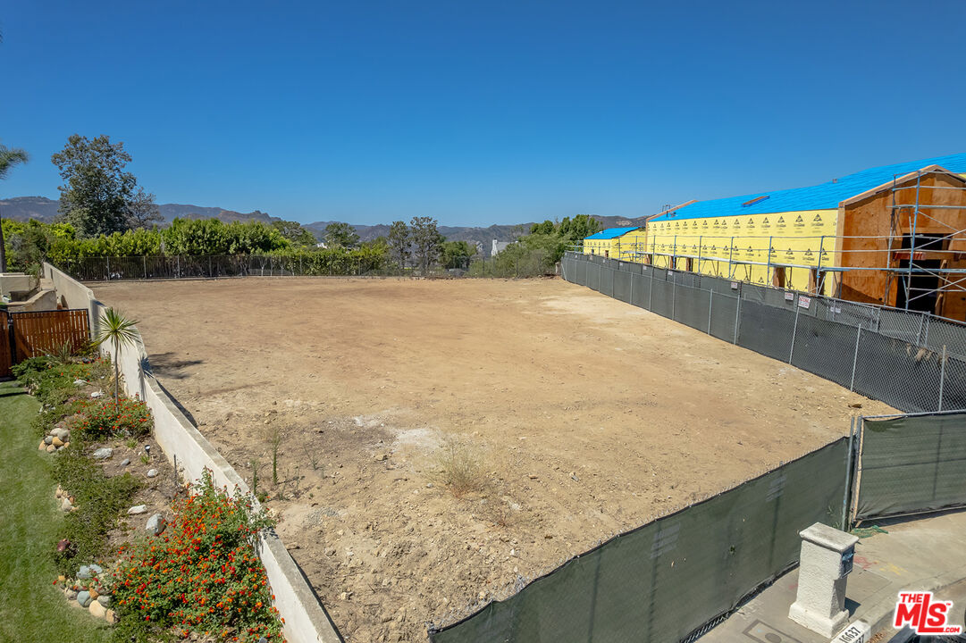 Property photo for 16637 Cumbre Verde Ct, Los Angeles, CA