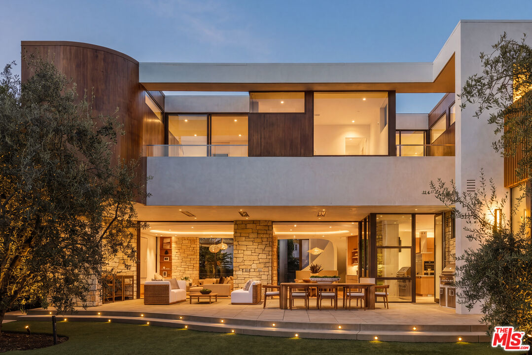 Property photo for 709 Walden Dr, Beverly Hills, CA