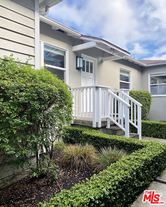 Property photo for 953 9th St, Santa Monica, CA