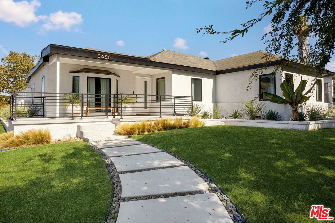 Property photo for 3650 Virginia Rd, Los Angeles, CA