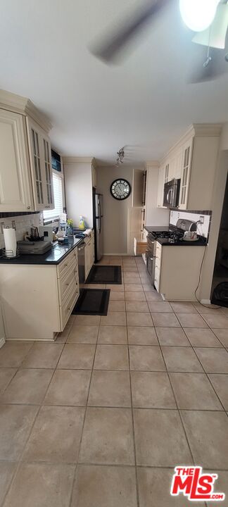 Property photo for 6908 Remmet Ave, #8, Los Angeles, CA
