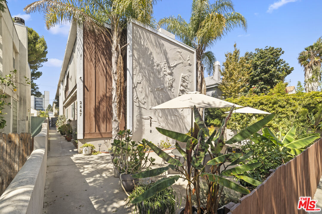 Property photo for 2447 Chelsea Pl, Santa Monica, CA