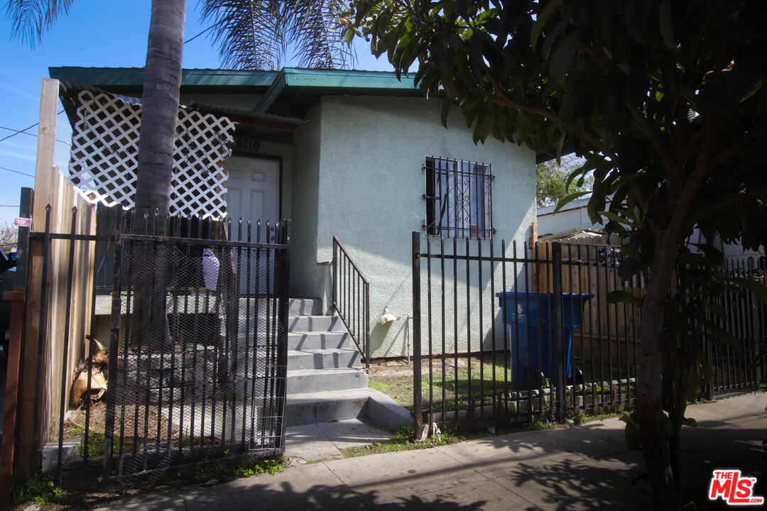 Property photo for 4710 E Wall St St, Los Angeles, CA