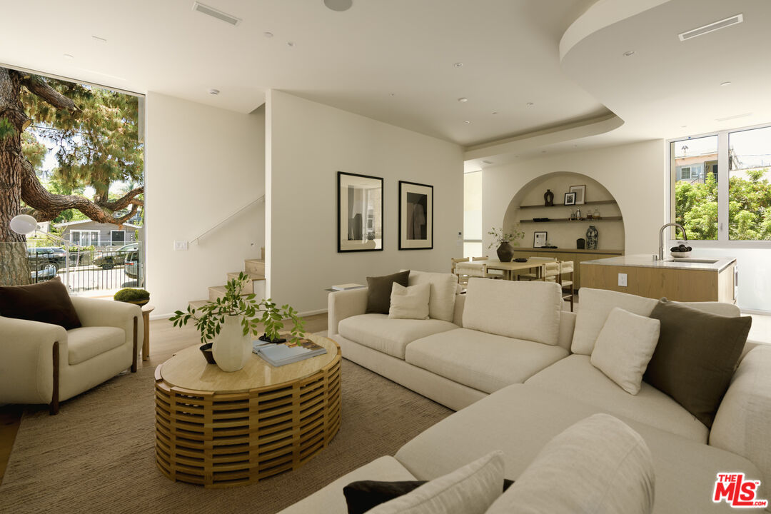 Property photo for 1125 Sanborn Ave, Los Angeles, CA