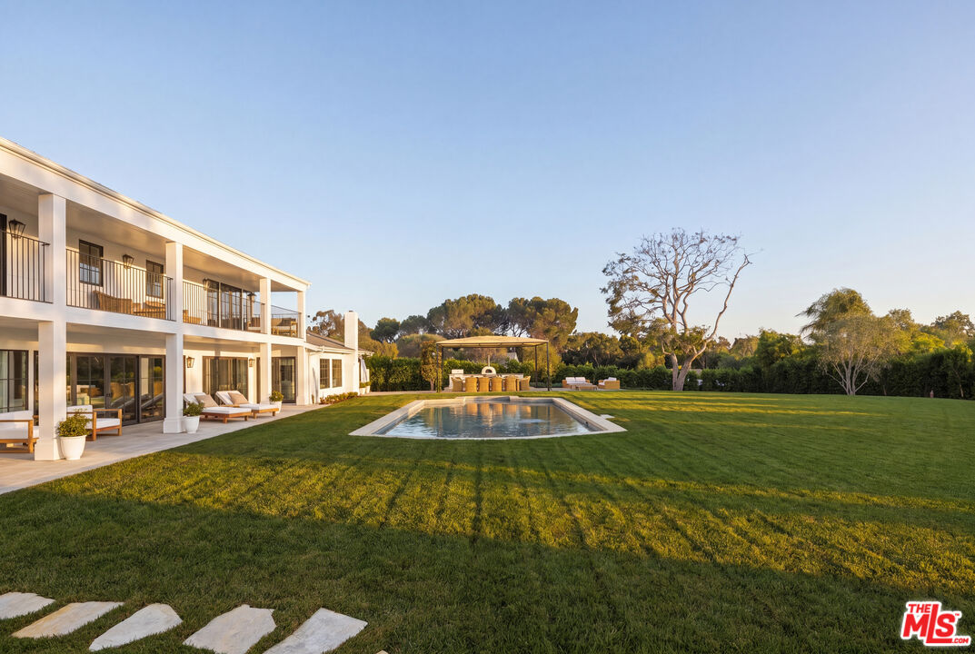 Property photo for 6509 Wandermere Rd, Malibu, CA
