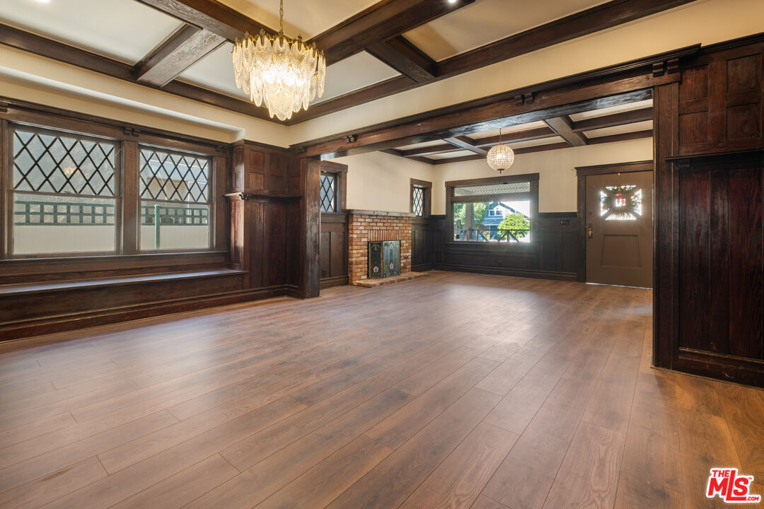 Property photo for 2180 W 31st St, Los Angeles, CA