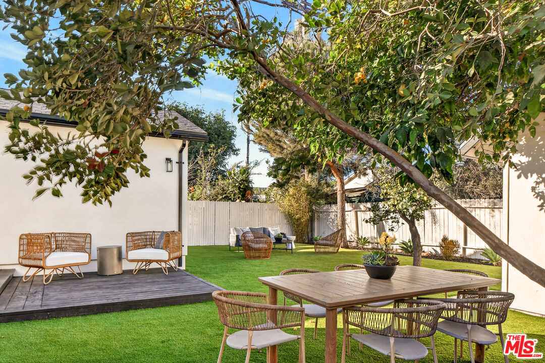 Property photo for 4226 Redwood Ave, Los Angeles, CA