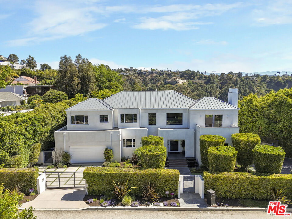 Property photo for 1116 Linda Flora Dr, Los Angeles, CA