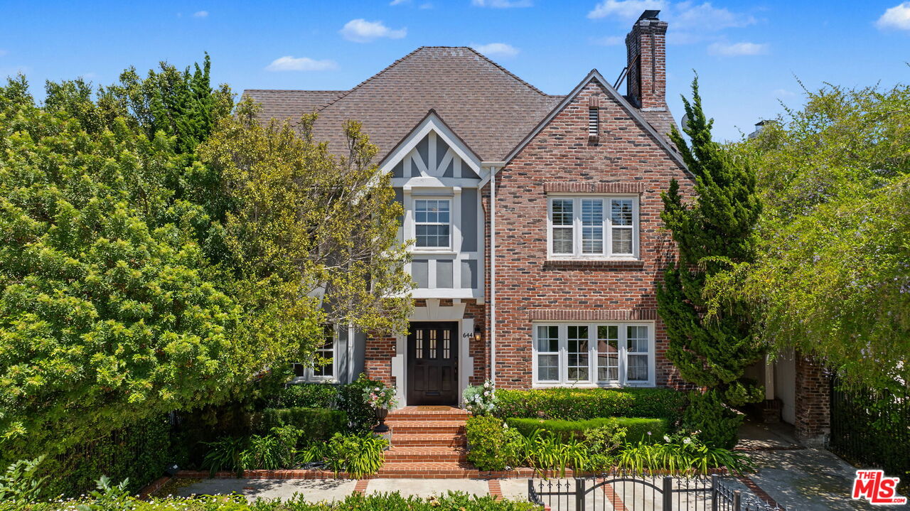 Property photo for 644 N Cherokee Ave, Los Angeles, CA