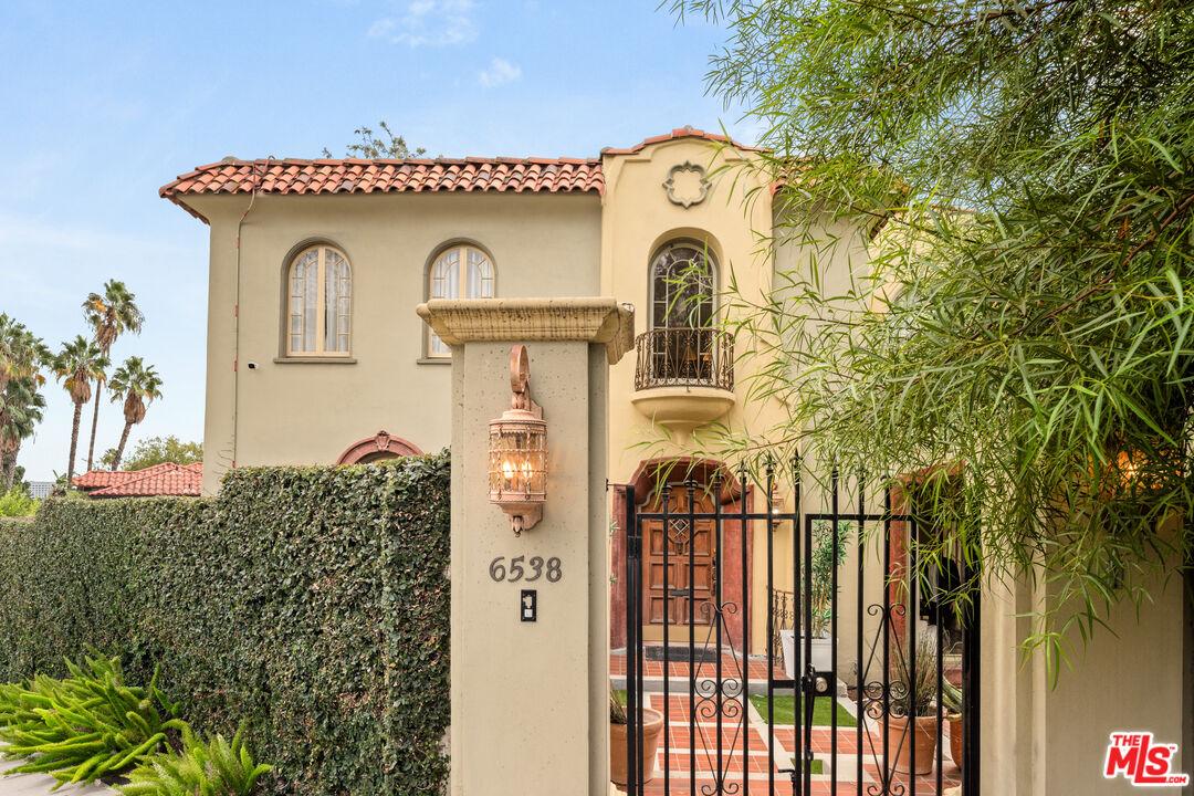 Property photo for 6538 Cahuenga Ter, Los Angeles, CA