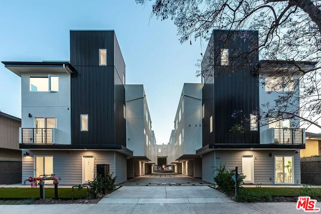 Property photo for 945 N Oxford Ave, #10, Los Angeles, CA