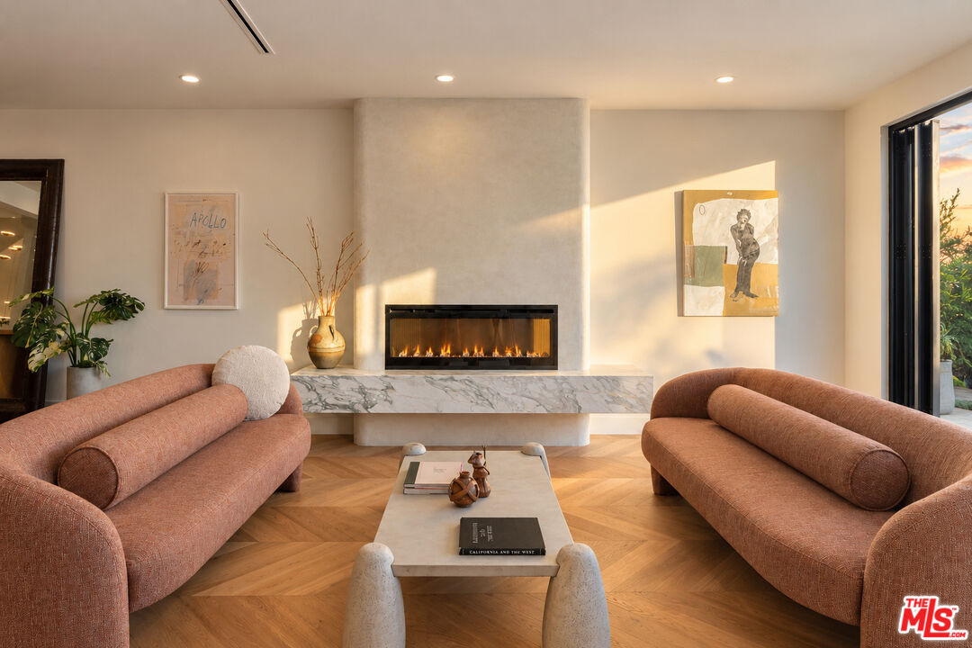 Property photo for 1706 Abbot Kinney Blvd, Venice, CA