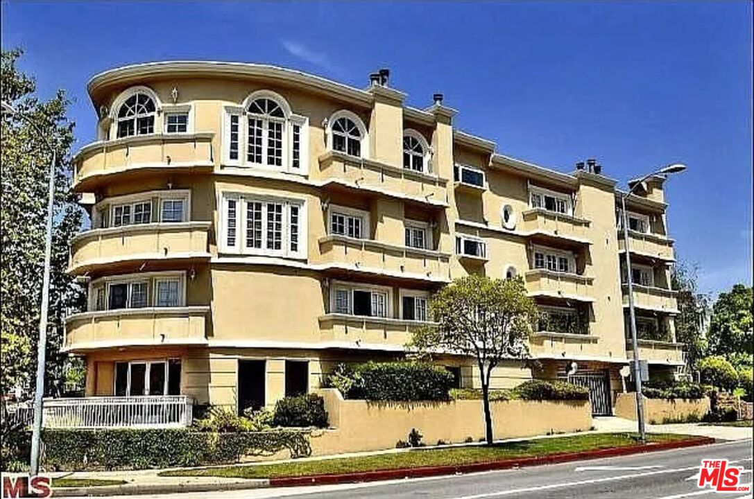 Property photo for 1278 S Camden Dr, #304, Los Angeles, CA