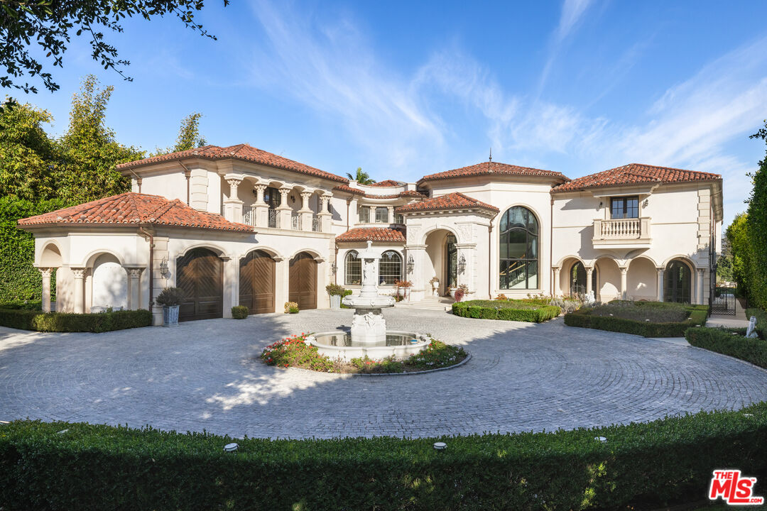 Property photo for 274 N Tigertail Rd, Los Angeles, CA