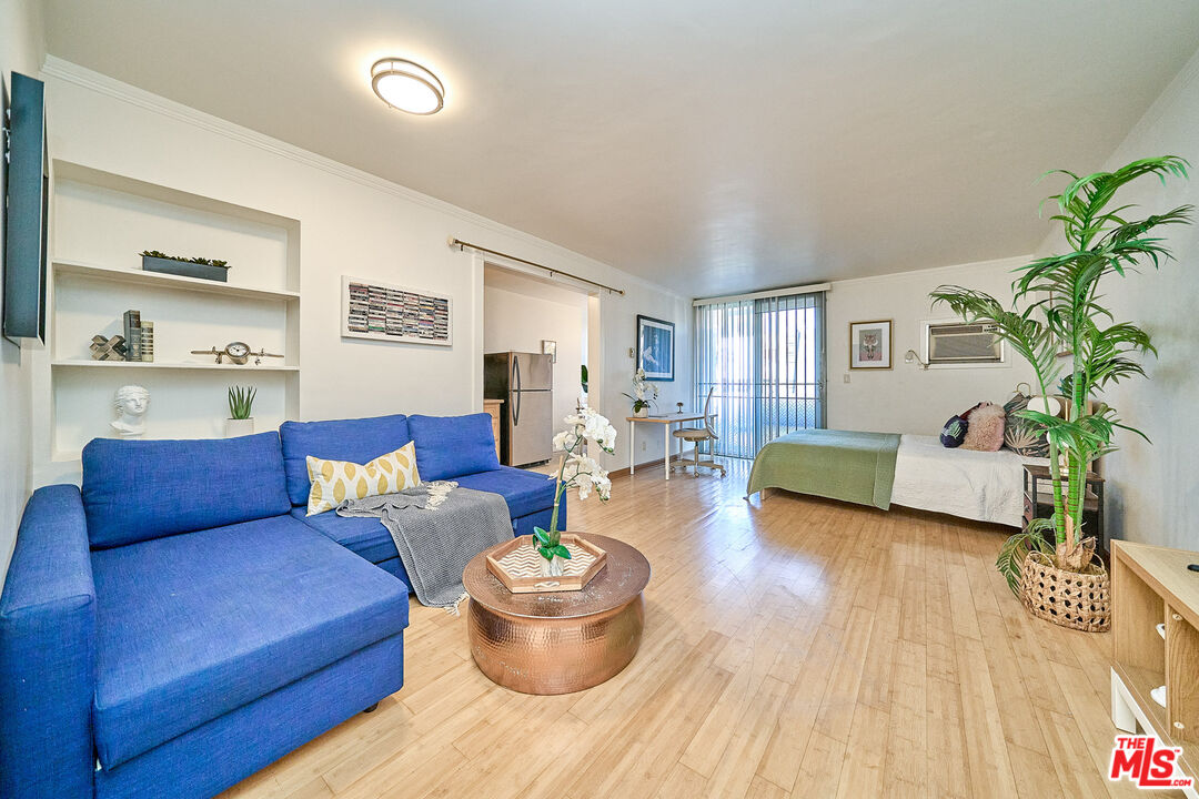 Property photo for 425 S Kenmore Ave, #104, Los Angeles, CA