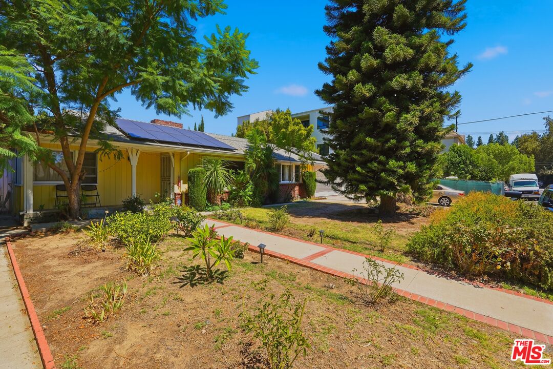 Property photo for 15719 Vose St, Los Angeles, CA
