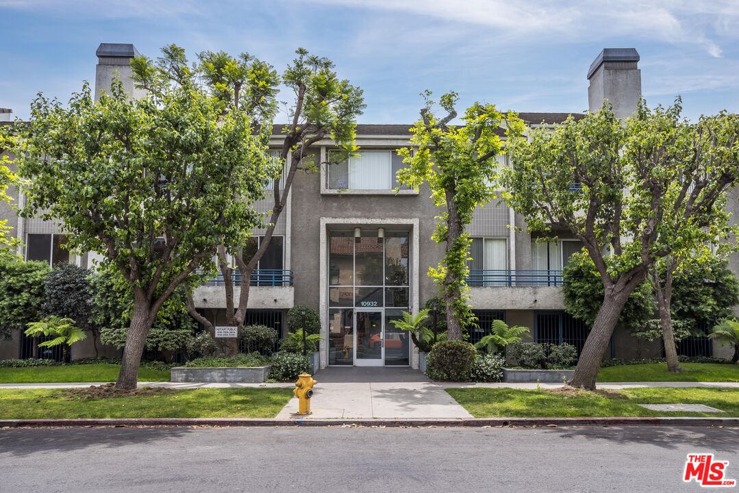 Property photo for 10932 Morrison St, #101, Los Angeles, CA