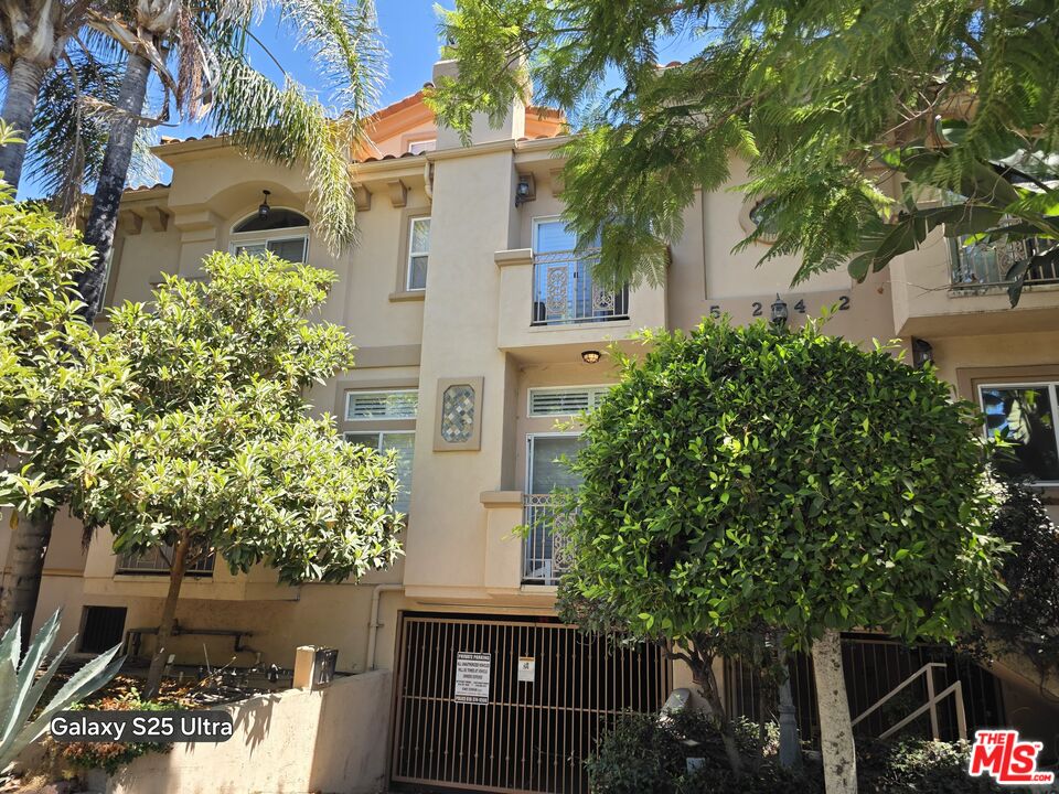 Property photo for 5242 Vesper Ave, #8, Los Angeles, CA