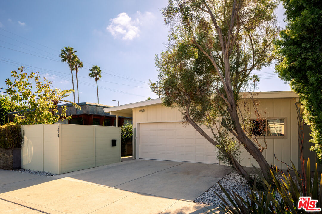 Property photo for 2429 Cloy Ave, Venice, CA