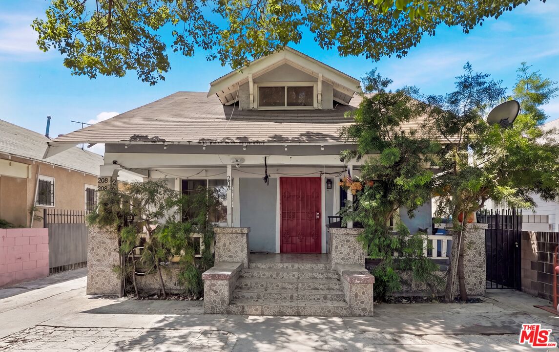 Property photo for 208 W 49th St, Los Angeles, CA