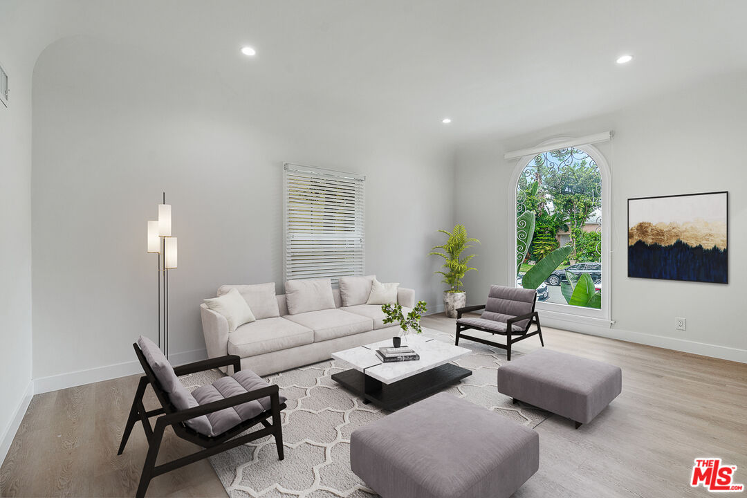 Property photo for 144 N Swall Dr, #5, Beverly Hills, CA