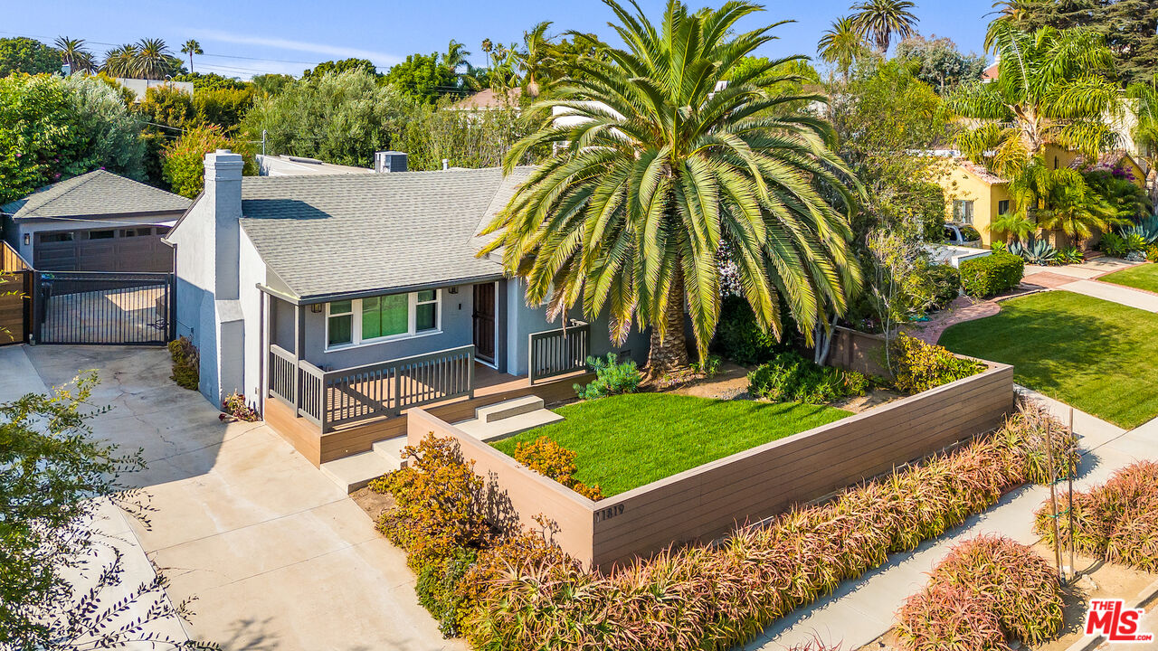 Property photo for 11819 Pacific Ave, Los Angeles, CA