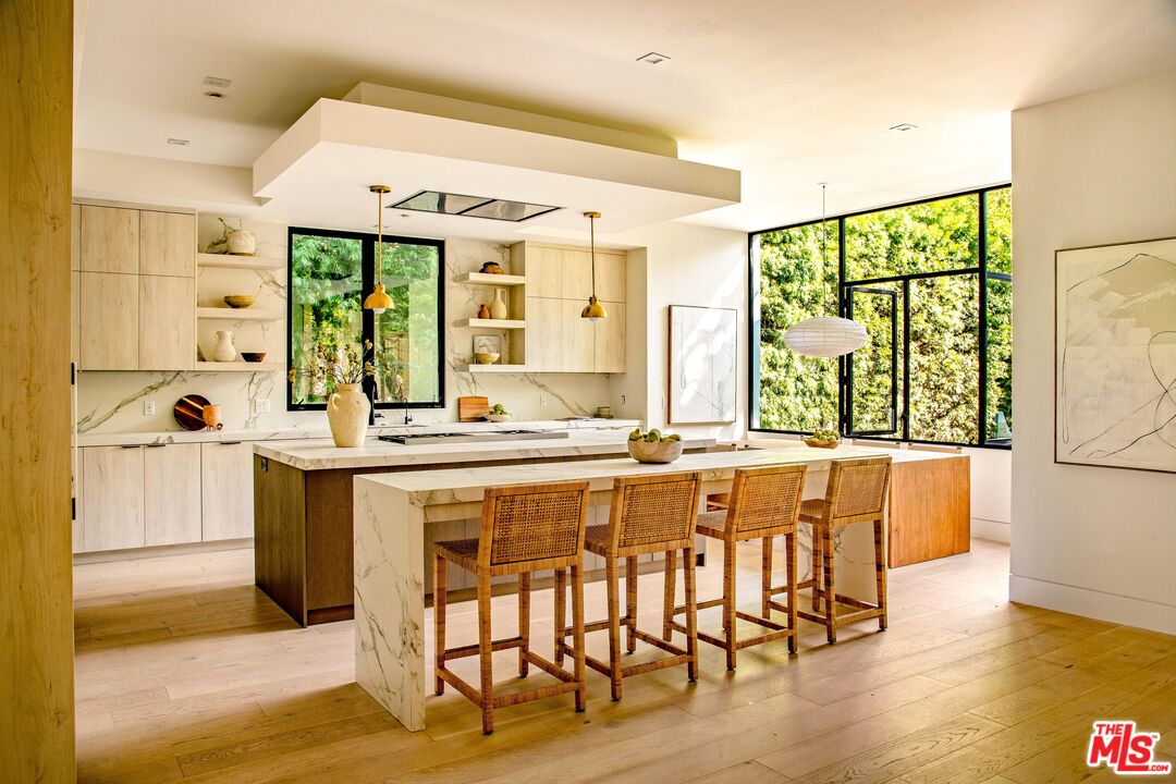 Property photo for 734 18th St, Santa Monica, CA