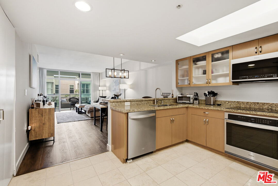 Property photo for 13700 MARINA POINTE DR, #519, Marina Del Rey, CA
